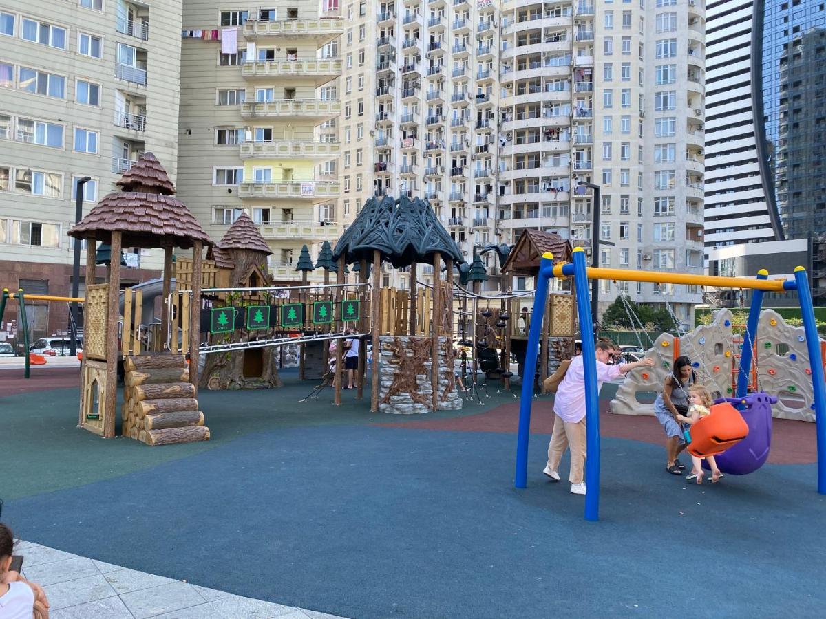 罗尼公寓 巴统 外观 照片